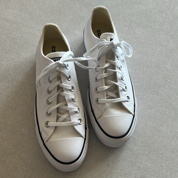 Chuck Taylor All Star Lift Platform Sneakers White/Black/White NWT New In Box - Picture 11 of 12
